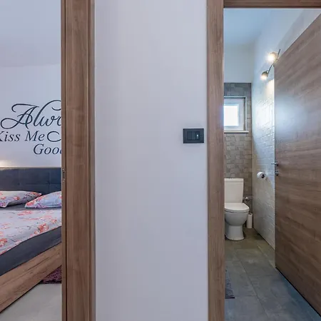 Holiday home Georgine Mit Pool *