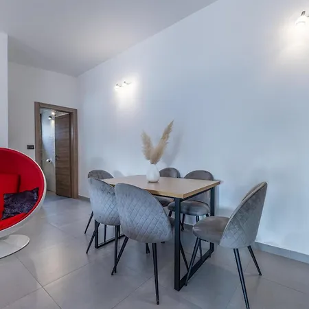 Holiday home Georgine Mit Pool *